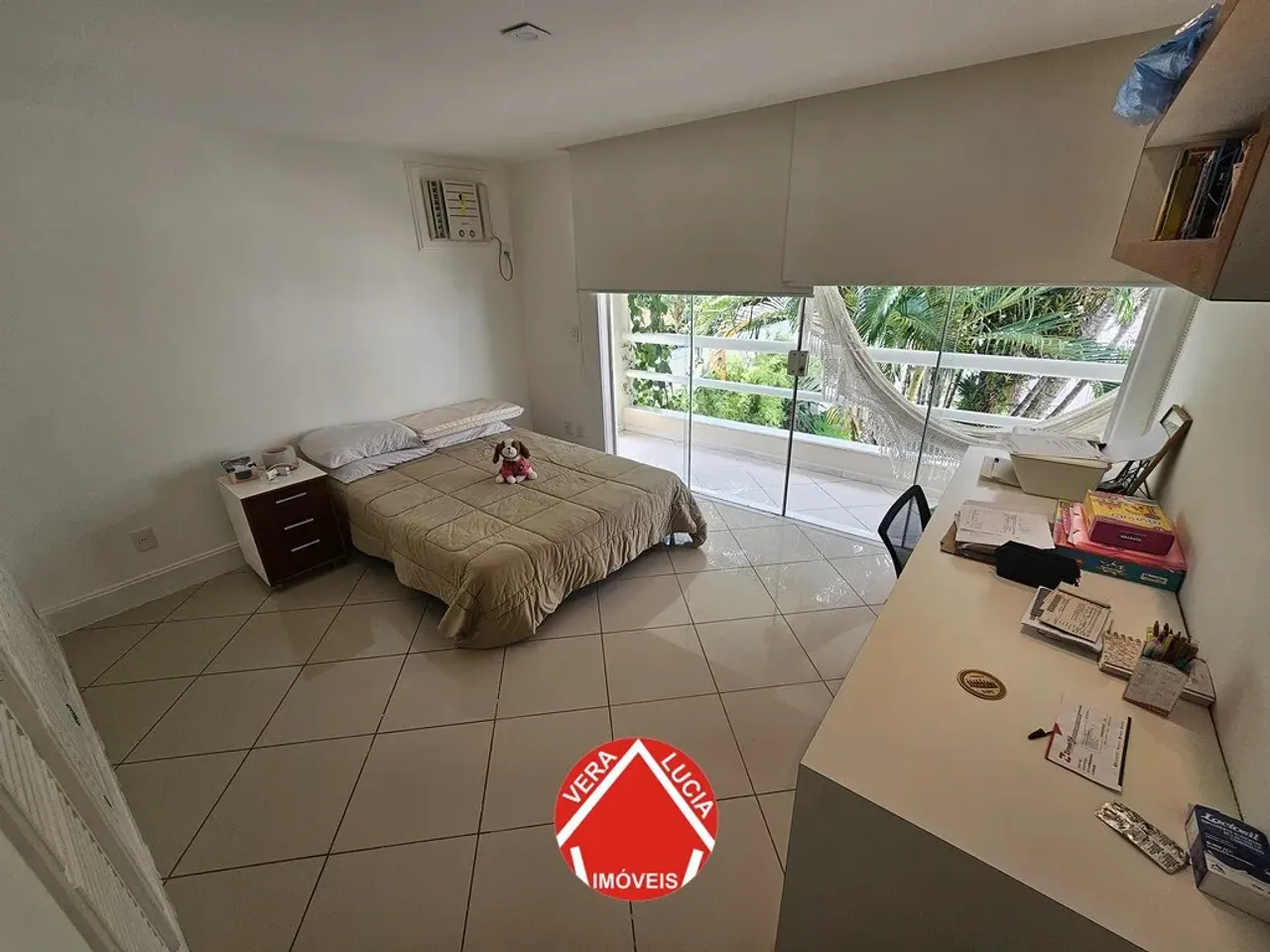 Casa em condomínio com 4 quartos e 5 banheiros — photo 4