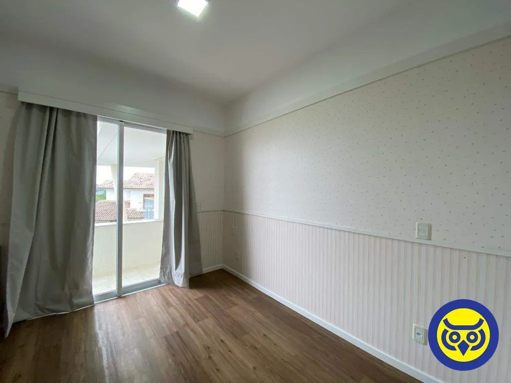 3-bedroom house with a water view — photo 19