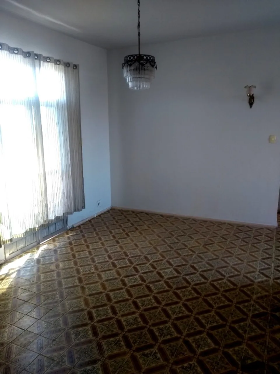 2-bedroom apartment with a mountain view — photo 2