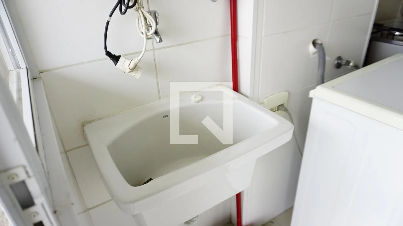 2-bedroom apartment with a washing machine — photo 23