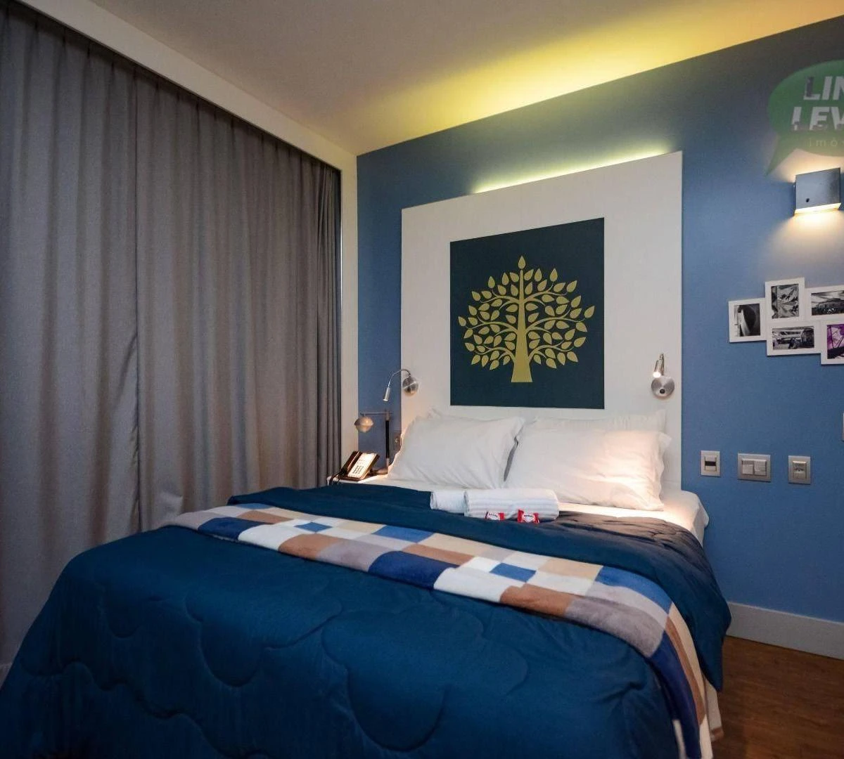 One-bedroom apartment in a building with a coworking space — photo 18