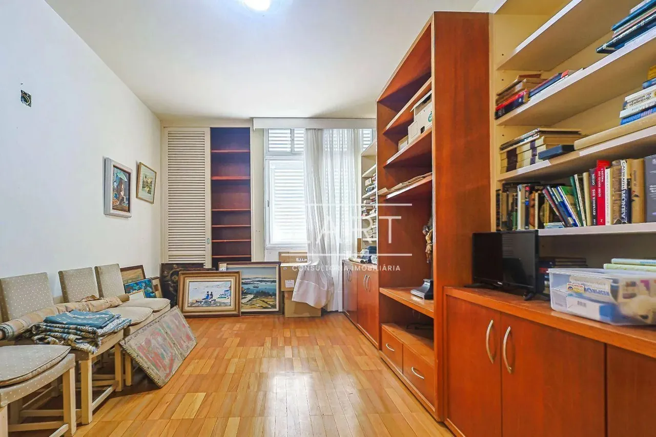 4-bedroom apartment with built-in wardrobes — photo 4