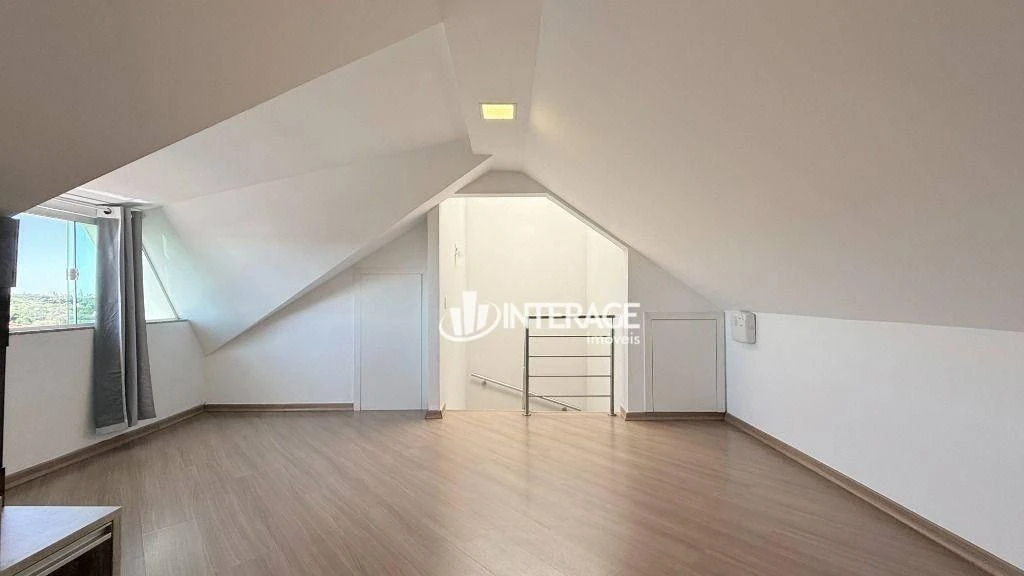 3-bedroom house with a grill on the balcony in Curitiba — photo 35