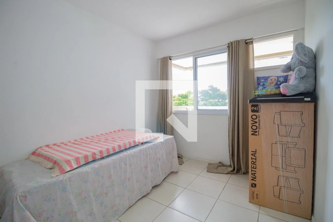 Furnished apartment with 2 bedrooms and a balcony — photo 15