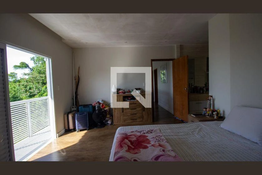 Casa para alugar com 5 quartos e varanda — photo 4