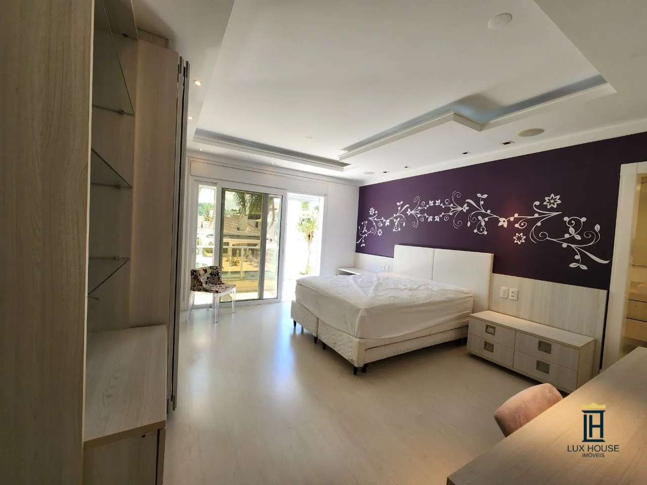 Furnished house with 7 en-suite bedrooms and 10 baths — photo 22
