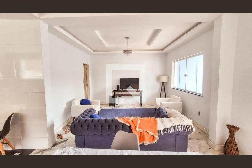 Мебльований будинок 600 м² з 5 спальнями та 3 ванними — photo 33
