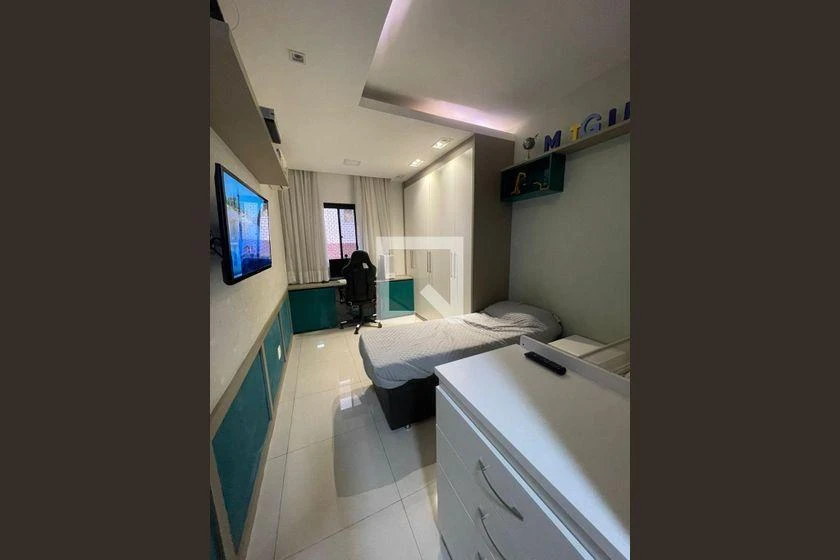 Apartamento mobiliado com 3 quartos e 280 m² — photo 25