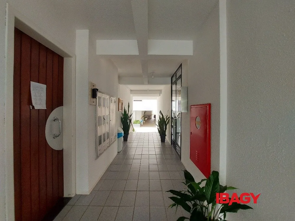 Apartamento de 3 dormitorios con parrilla en la terraza — photo 13