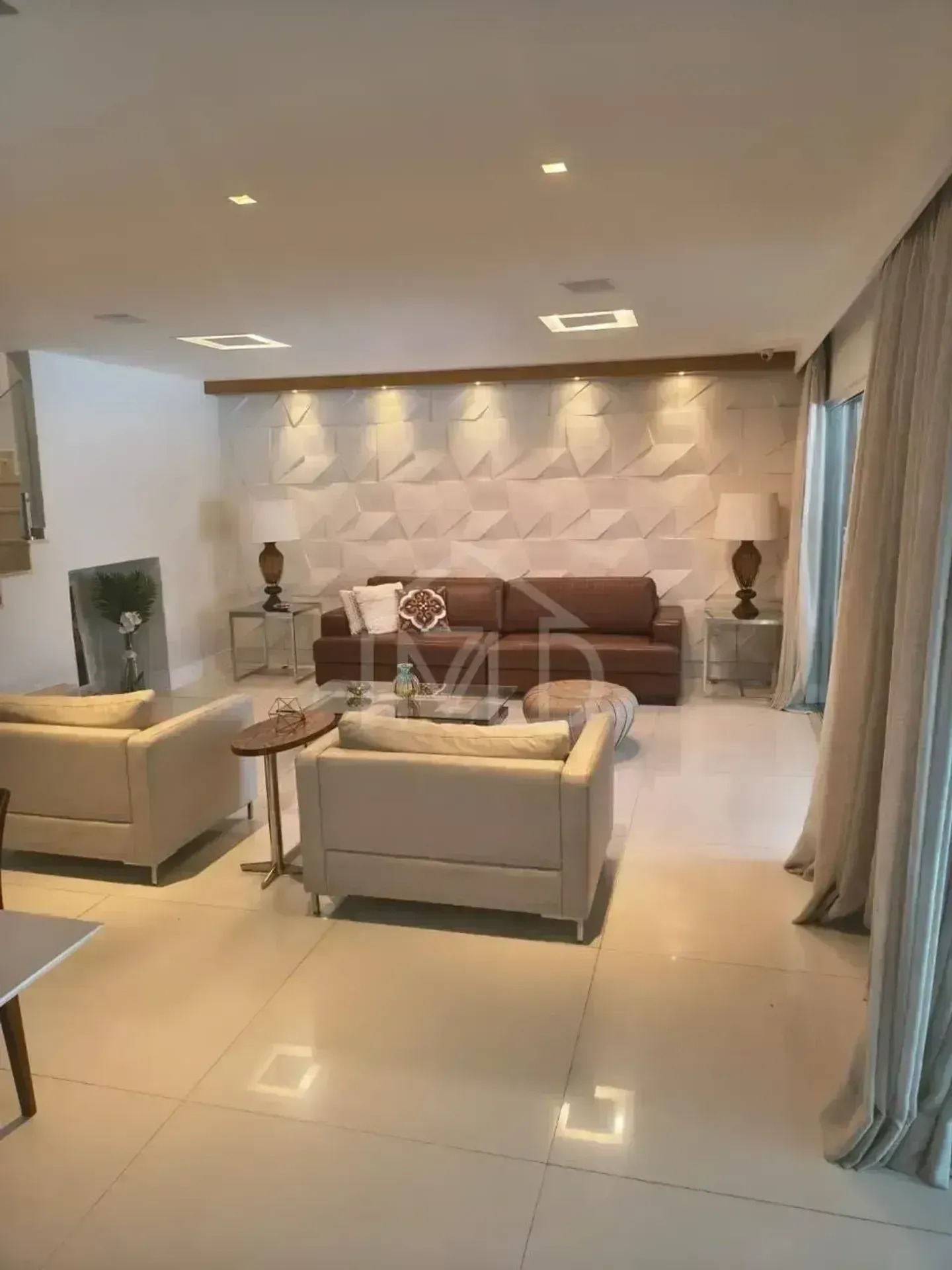 Furnished house with 4 bedrooms and 5 bathrooms — photo 29