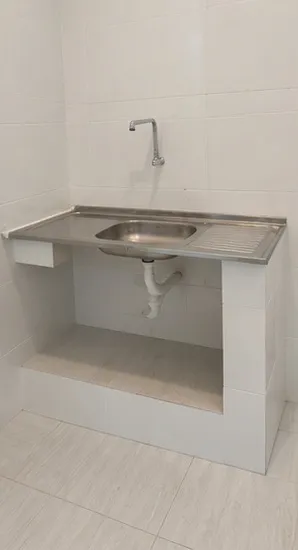 House with no parking, 1 bedroom and 1 bathroom — photo 5