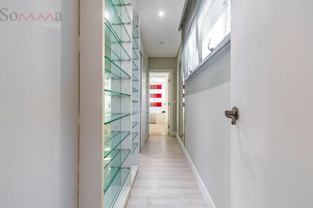 Furnished house, 323 m², with a bathtub — photo 100