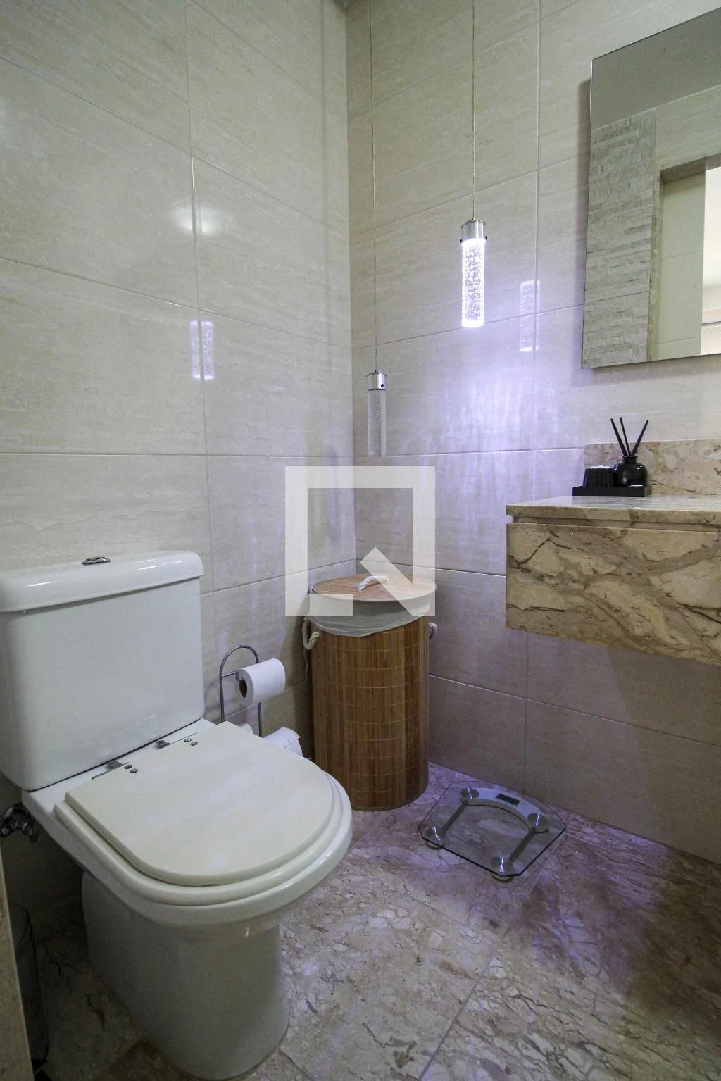 3-bedroom unfurnished apartment with laundry area — photo 16