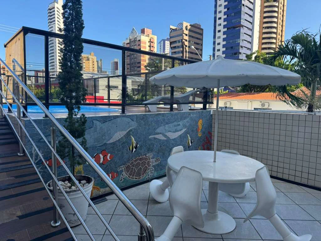 2-bedroom apartment with 1 en-suite and 65 m² plus parking — photo 2