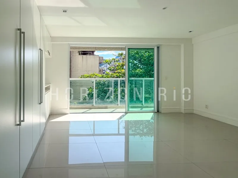 Apartamento, 229 m², com varanda envidraçada — photo 15