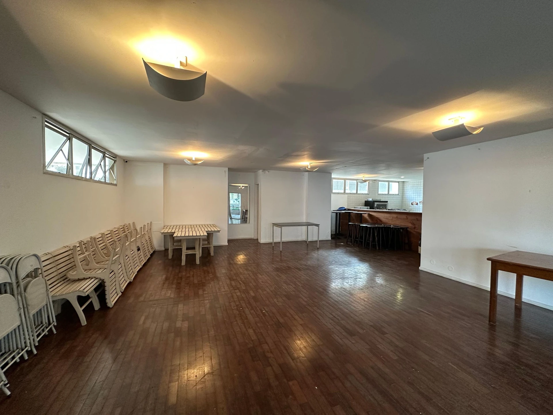 Квартира 82 м² із заскленим балконом та видом на гори — photo 72