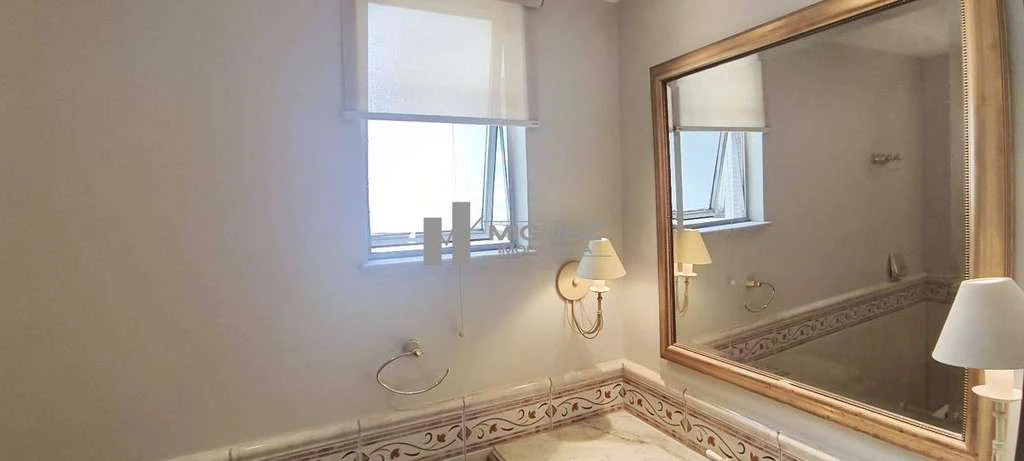 Furnished 321 m² apartment with 4 bedrooms and 2 parking — photo 27