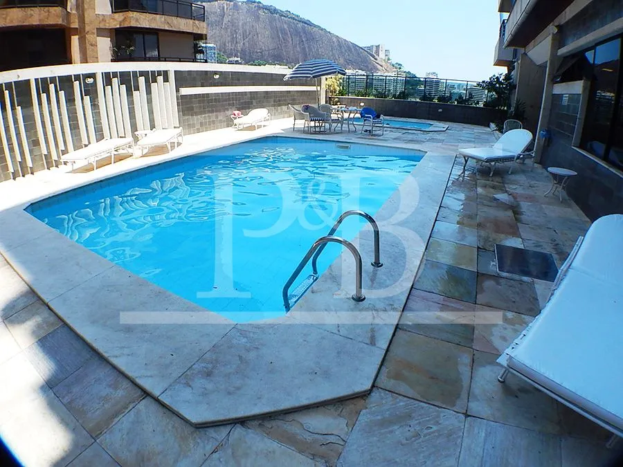 4-bedroom apartment with balcony and 319 m² — photo 37