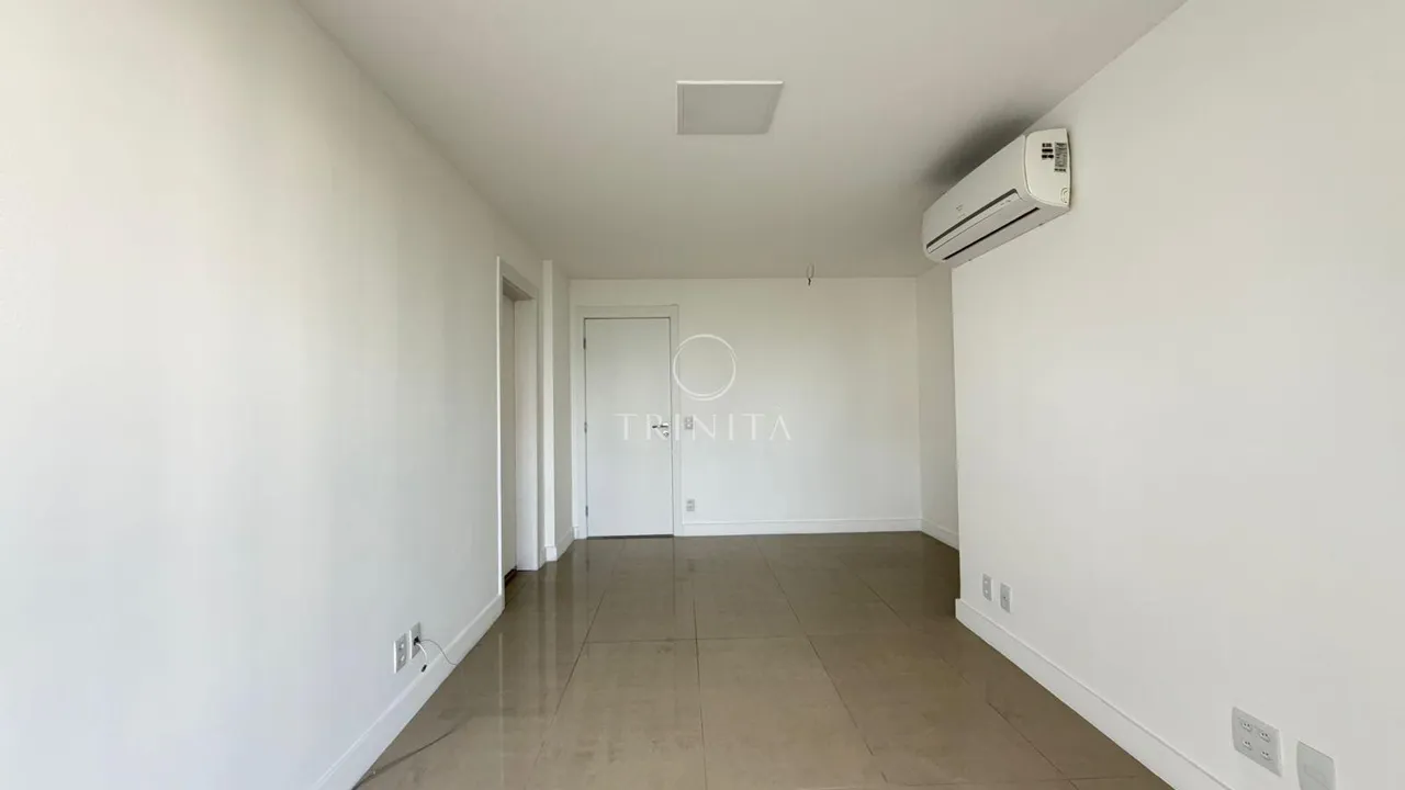 Rental apartment with 2 bedrooms and a balcony — photo 7