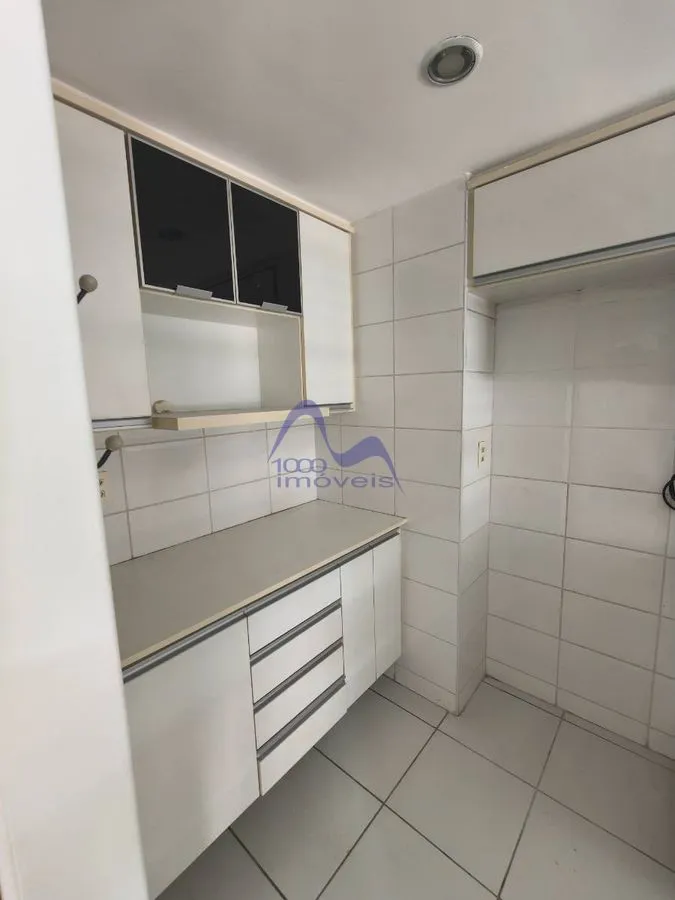 Unfurnished 2-bedroom apartment with 2 bathrooms and parking — photo 2