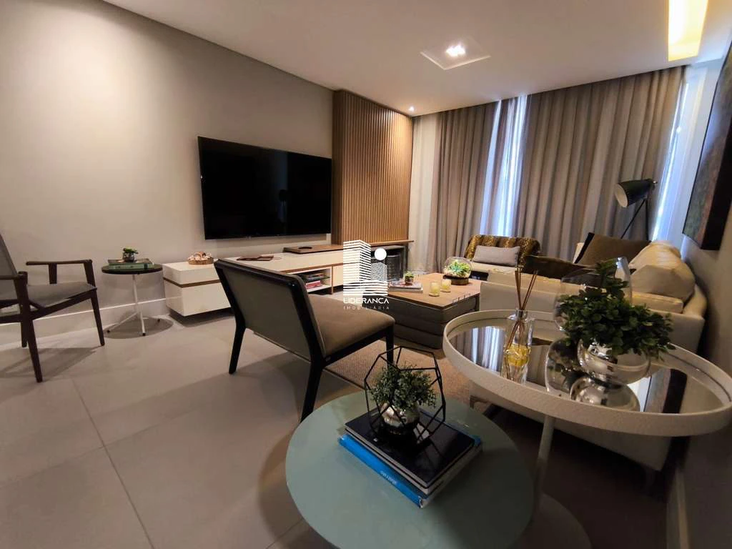 Apartamento de 2 suites con balcón y 2 plazas — photo 2