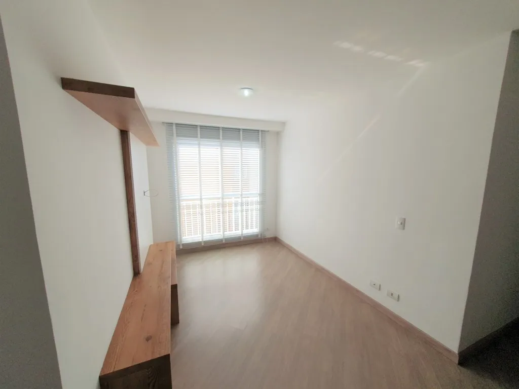 Apartamento de 2 quartos com cozinha fechada e fogão a gás — photo 6
