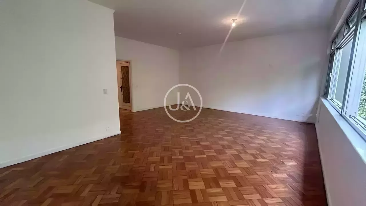 Apartment with 3 bedrooms and a parking space — photo 7