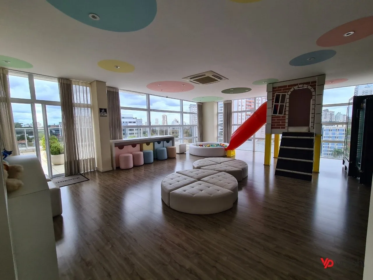 Apartamento com cozinha integrada e 2 vagas de garagem — photo 39