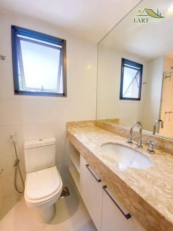 Apartamento sem mobília com 4 dormitórios e varanda — photo 22