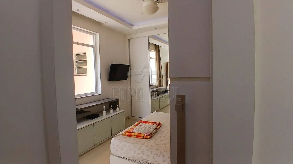 One-bedroom apartment with a mountain view in Rio de Janeiro — photo 38