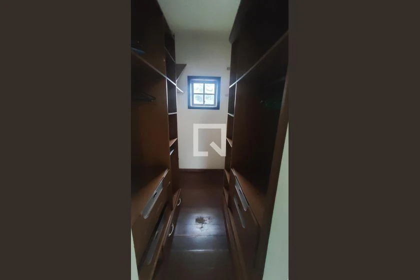 House with 3 bedrooms, 4 bathrooms and 360 m² — photo 7