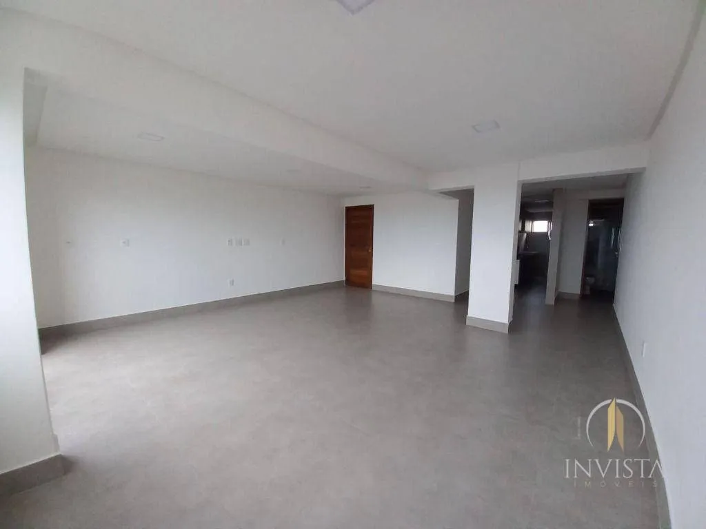 4 en-suite apartment with a balcony, 145 m² — photo 4