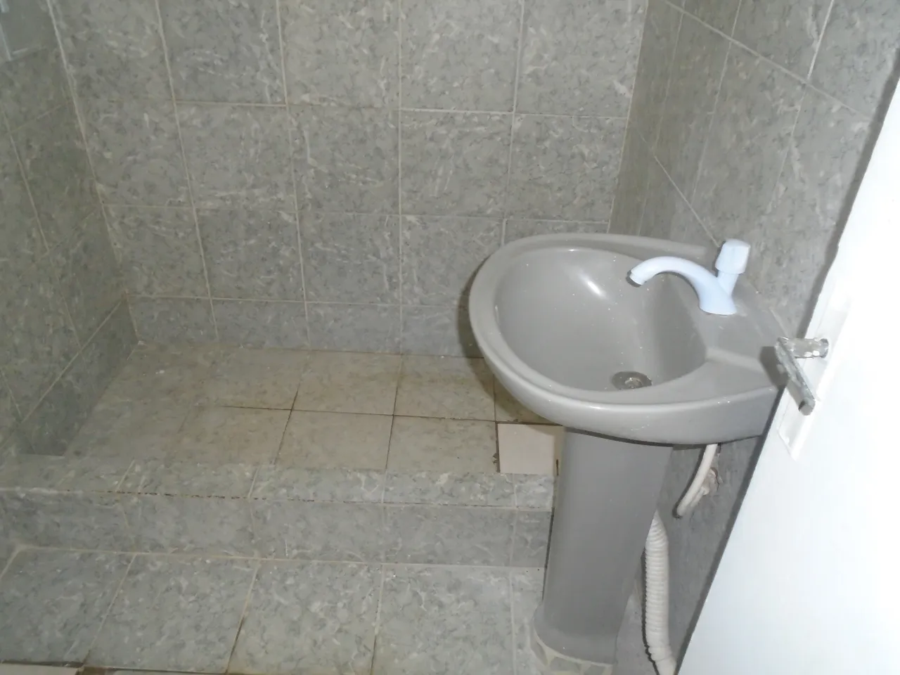 Casa sin amueblar con 4 dormitorios y 1 baño — photo 15