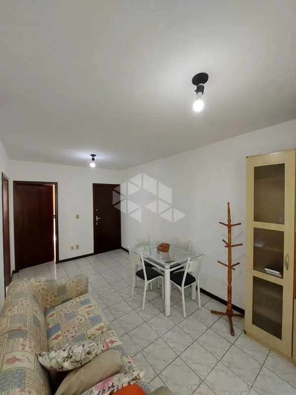 Departamento de 80 m² con lavadora y espacio de home office — photo 9
