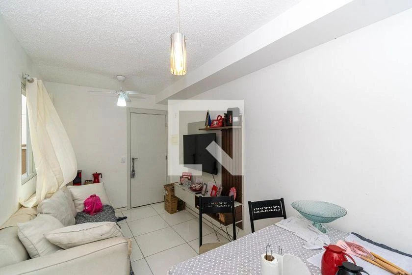 2-bedroom apartment in a building with a gym