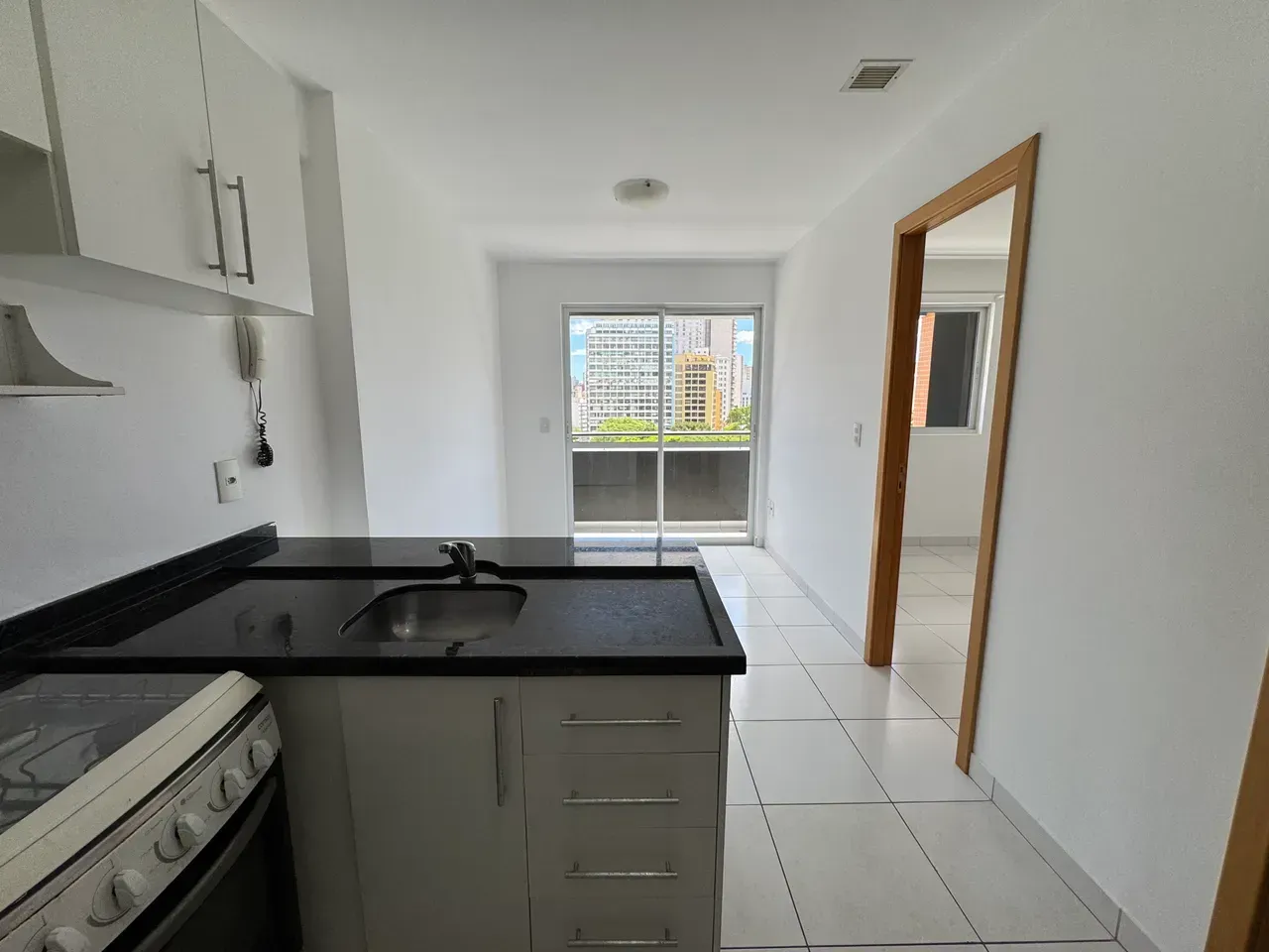 1-bedroom rental apartment with a washing machine — photo 2