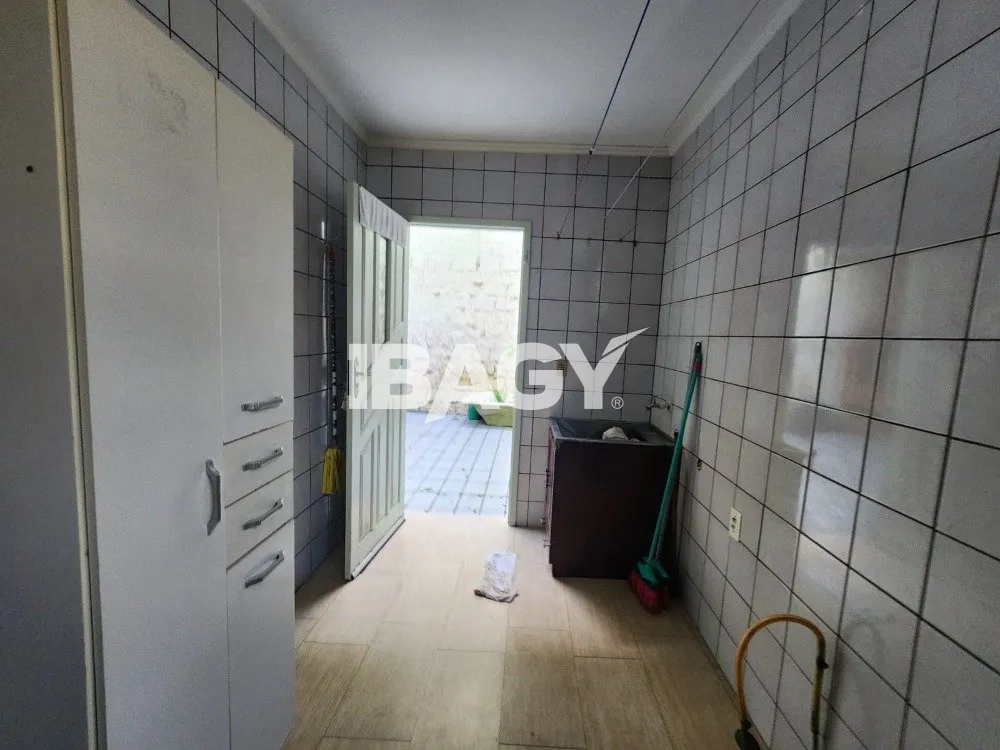 140 m² house with 3 bedrooms and an en-suite — photo 11