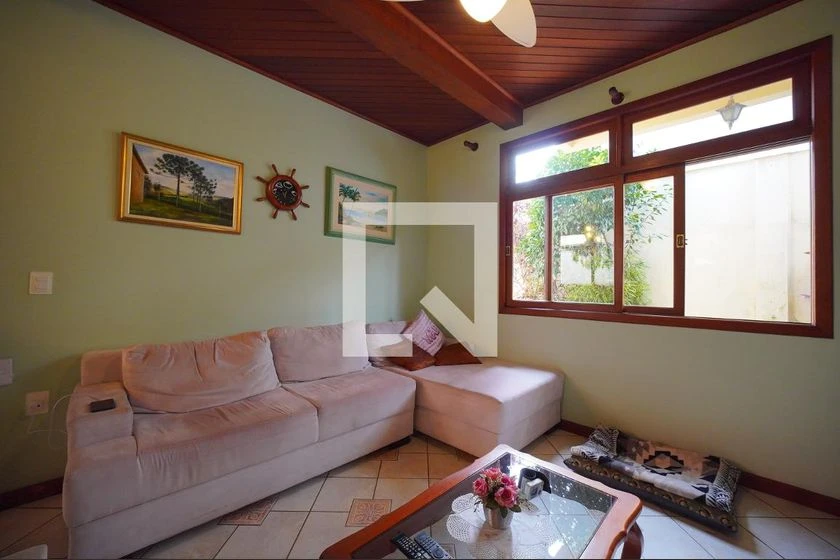 Casa amueblada con 6 dormitorios y jardín privado — photo 2