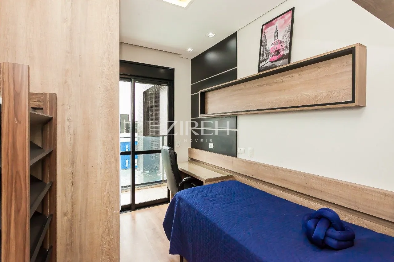 3-bedroom apartment in a building with a gym — photo 21