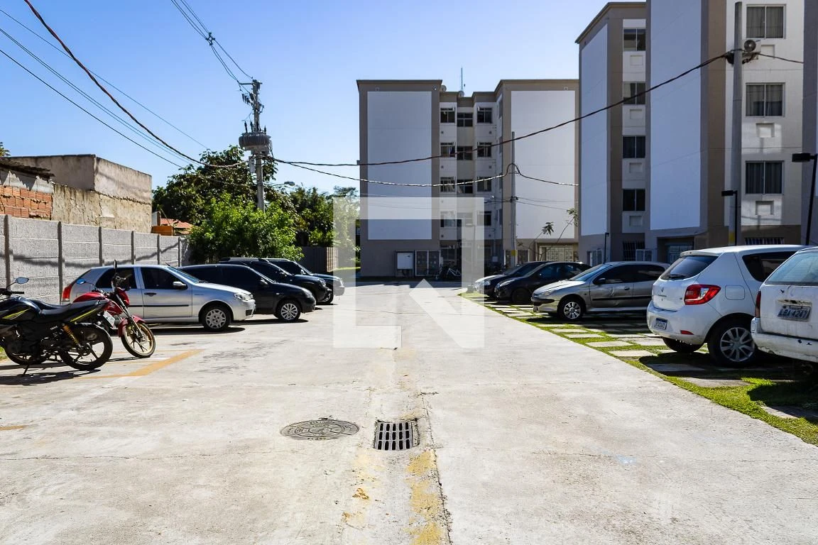 Unfurnished 2-bedroom apartment with 1 bath and parking — photo 38