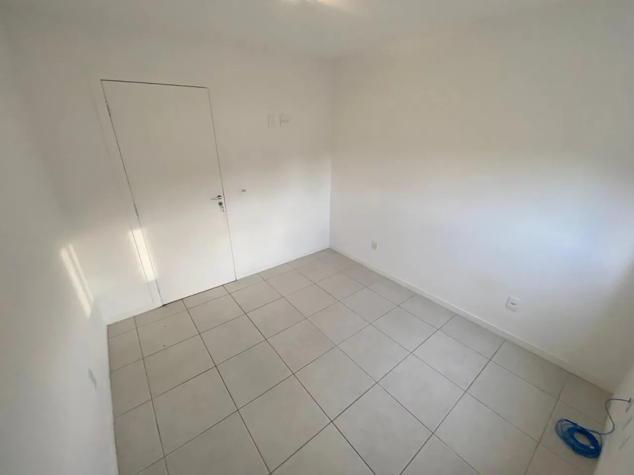 80 m² unfurnished apartment with 2 bedrooms and balcony — photo 10