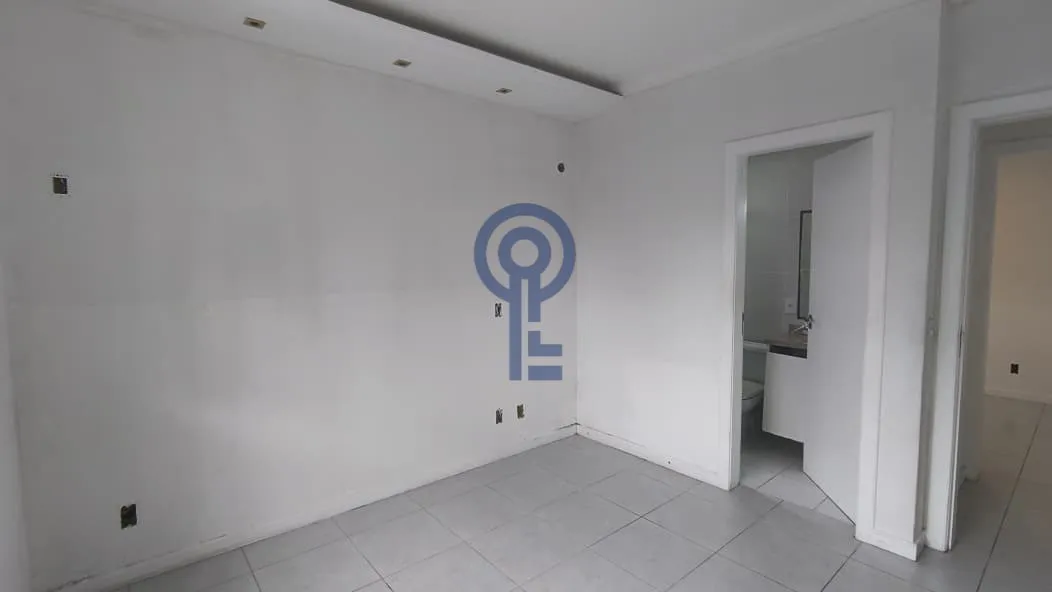 Apartamento de 3 dormitórios com cozinha fechada e 1 vaga — photo 16