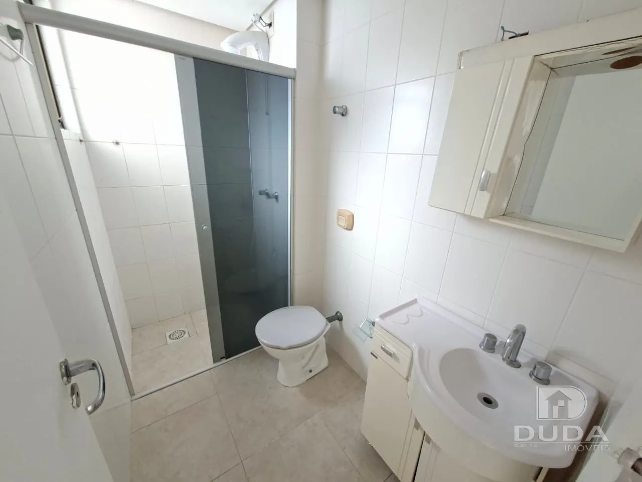 2-bedroom apartment with a mountain view in Florianópolis — photo 3