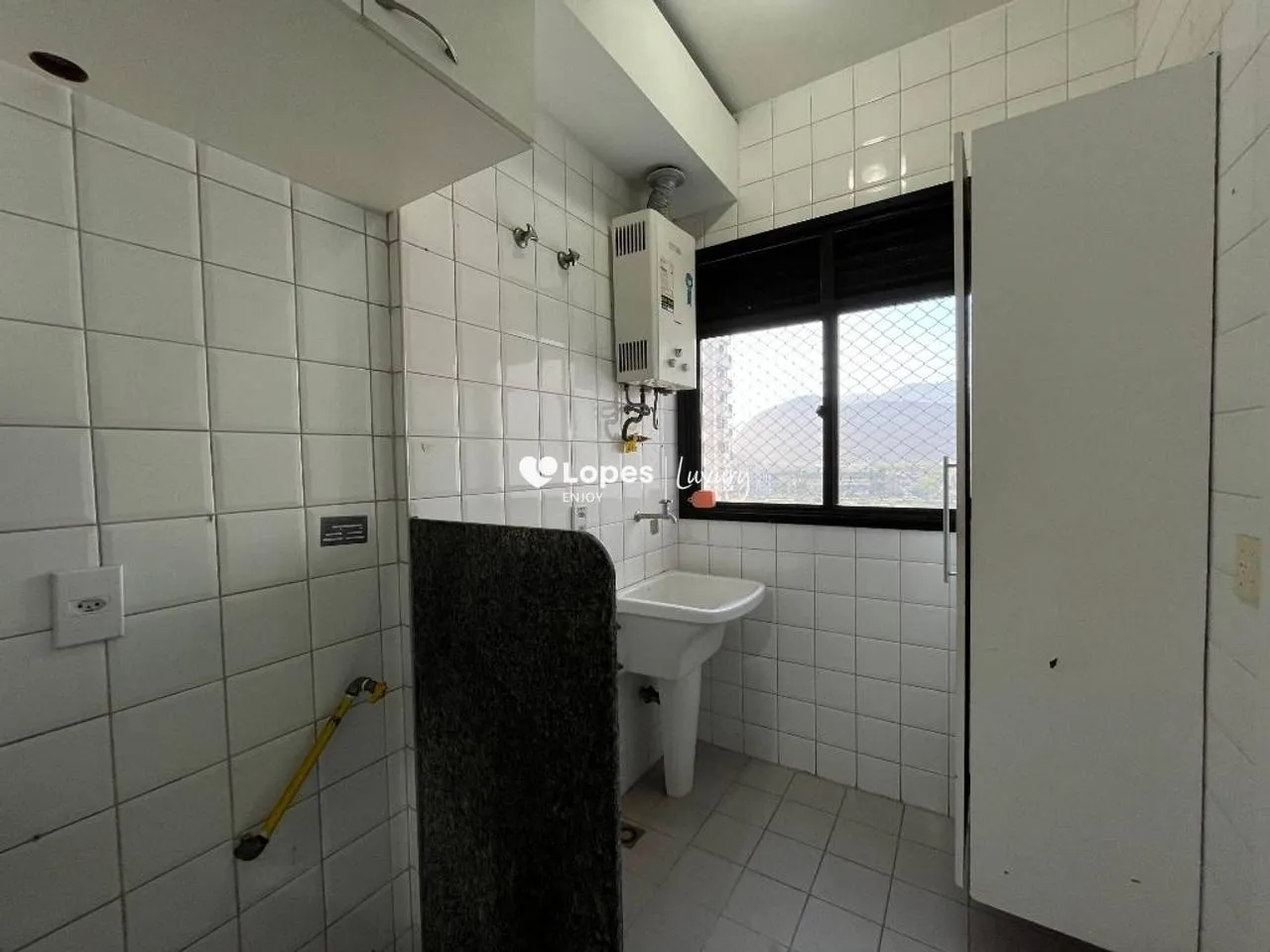 Rental apartment with 3 bedrooms, balcony and 3 bathrooms — photo 20