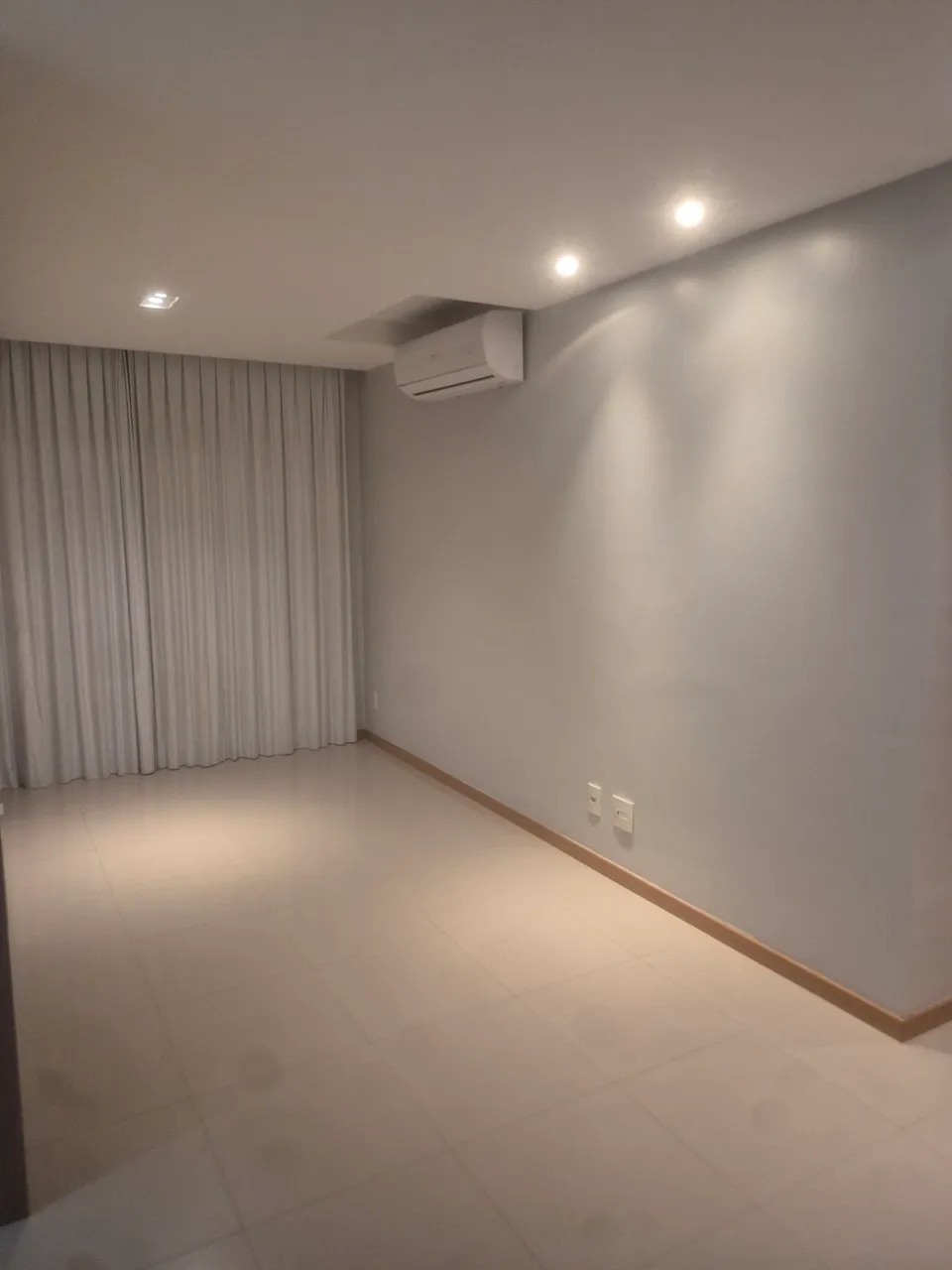 2-bedroom apartment with a walk-in closet in Rio de Janeiro — photo 3