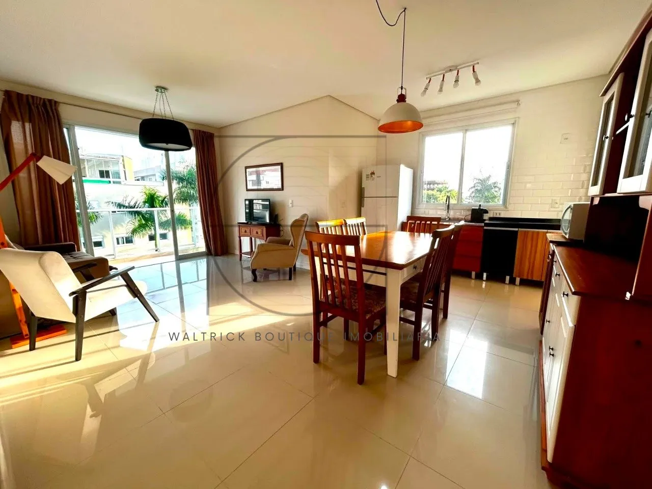 3-bedroom apartment with a mountain view in Florianópolis