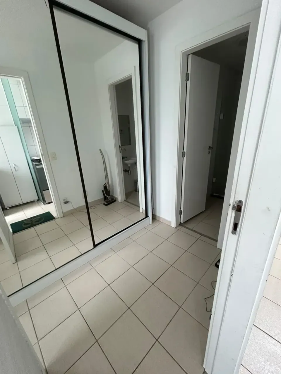 2-bedroom apartment with a glass-enclosed balcony — photo 18
