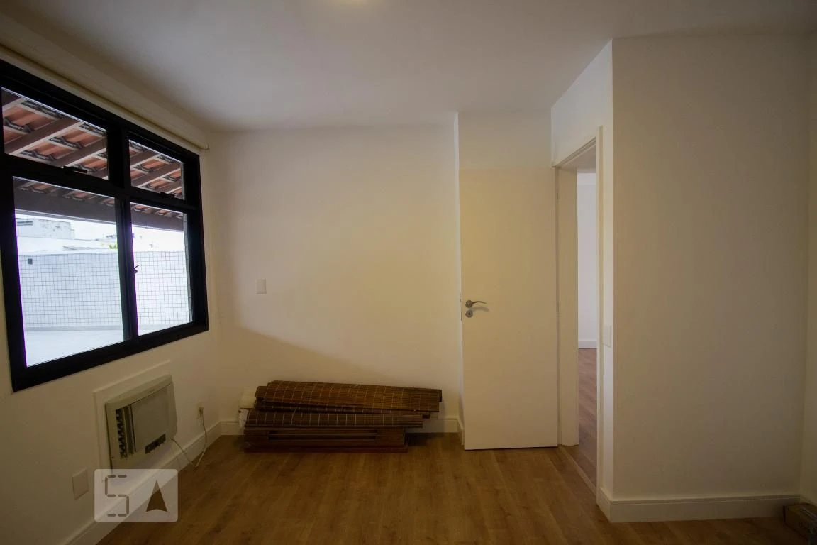 3-bedroom apartment with a balcony and built-in BBQ — photo 40