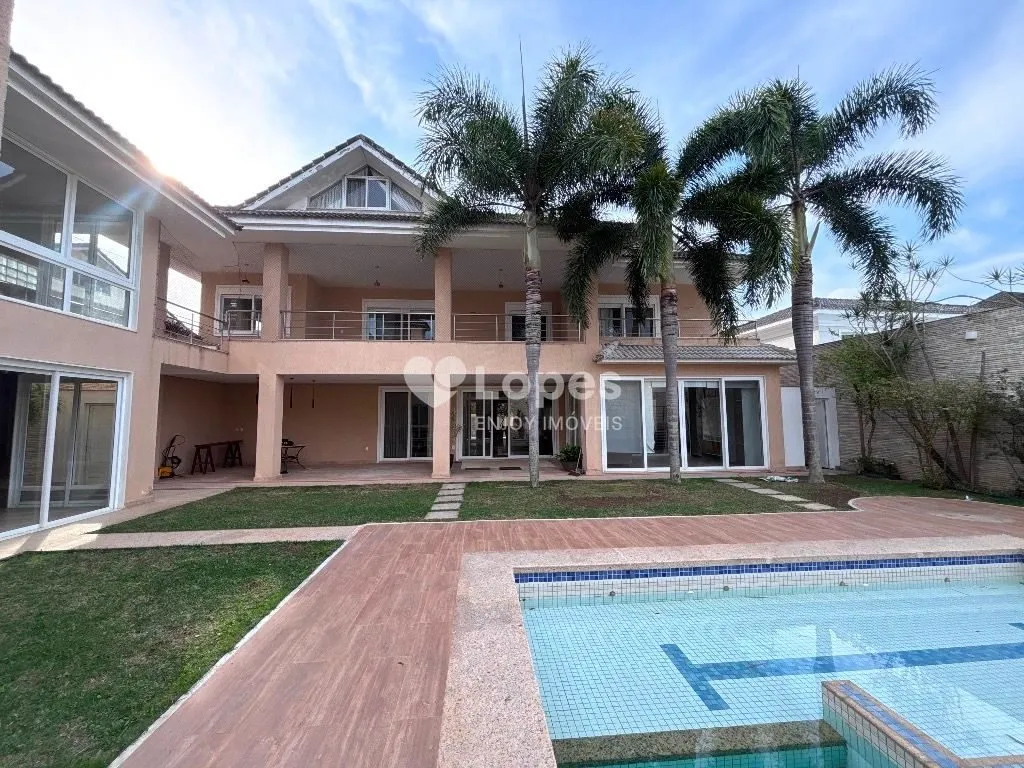 Unfurnished house with 7 bedrooms and 10 bathrooms — photo 6