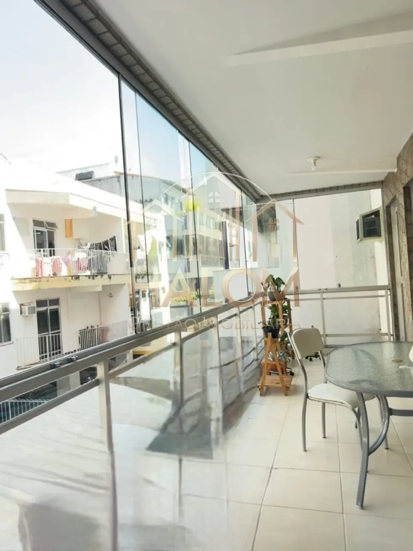 90 m² apartment with a closed kitchen and 2 bedrooms — photo 11